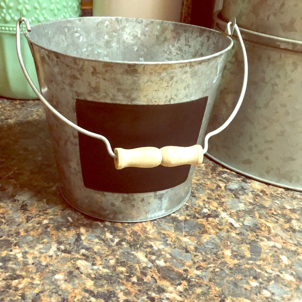 Farmhouse Galvanized bucket chalk label